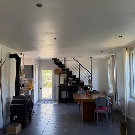 بيت للعطل Maison Semi Individuelle Avec Jardin أمبليتوز